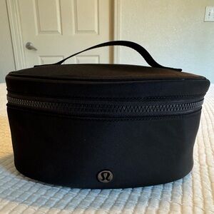 lululemon Oval Top-Access Kit 3.5L